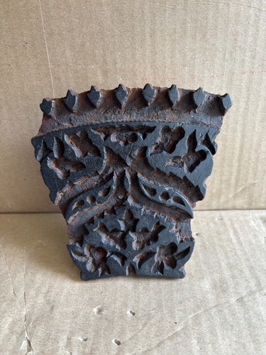 Blocco stampa legno primitivo