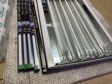 Plafoniera acquario T5  6x24 Watt con neon di ricambio.