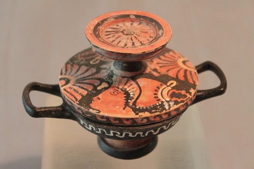 Antica figura greca rossa iv - antica,