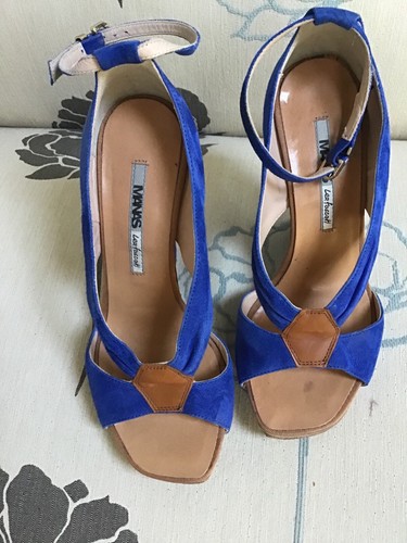 Manas lea foscati - manas,