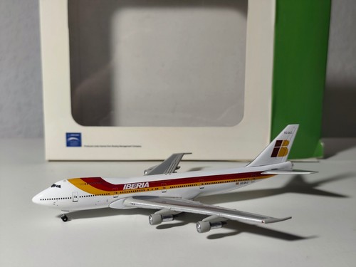 Sky500 iberia - sky500, herpa)