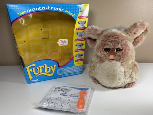 Hasbro 2005 emoto - hasbro, furby