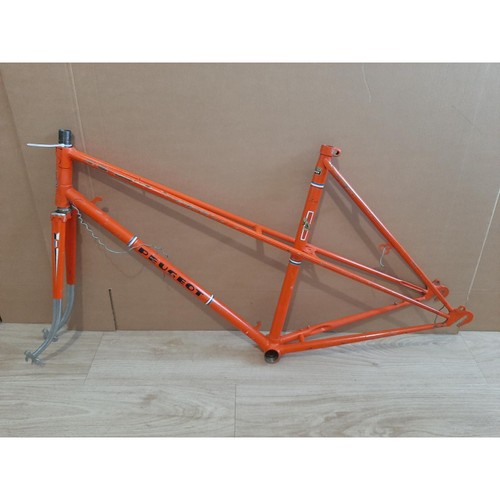 Cadre velo peugeot randonneuse - cadre,