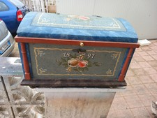 Cassapanca Tirolese dipinta datata 1897