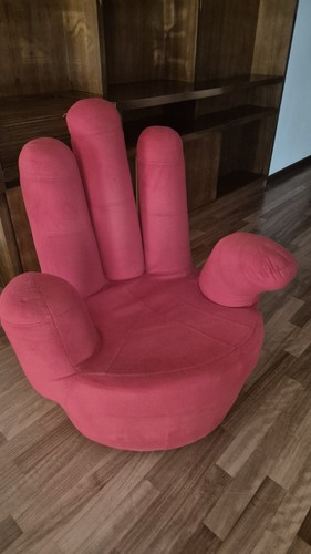 Poltrona forma mano - forma, rossa
