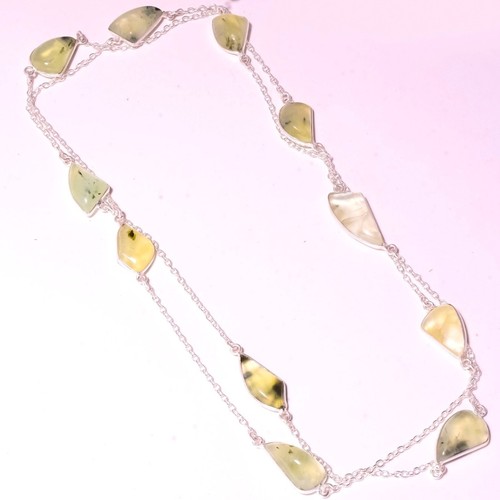 Collana con pietre preziose