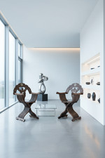 Coppia di sedie savonarola madreperla