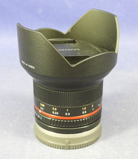 Samyang 12mm F2.0 obiettivo