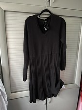 Laura Scott abito in maglia