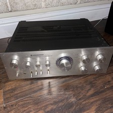 Amplificatore stereo integrato