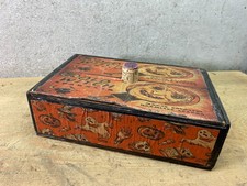 Scatola in legno vecchia