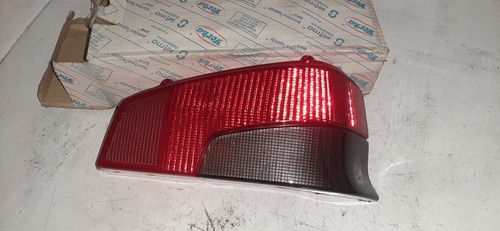 Plastica fanale posteriore - plastica,