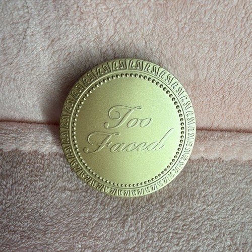 Too faced bronzer palette - too,