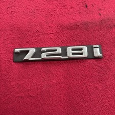BMW 728i scritta portellone