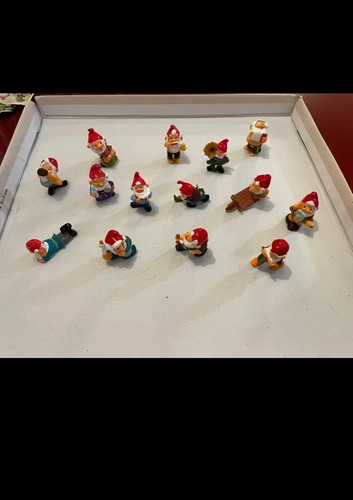 Kinder sorpresa gnomi burloni - kinder,