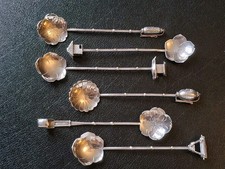 6 antichi cucchiai figurativi