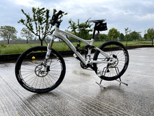 bicicletta mtb uomo usata, telaio in alluminio, marca merida, full sospension,