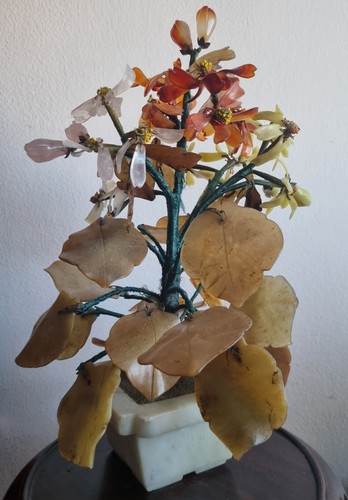 Semiprecious stones jade - ,