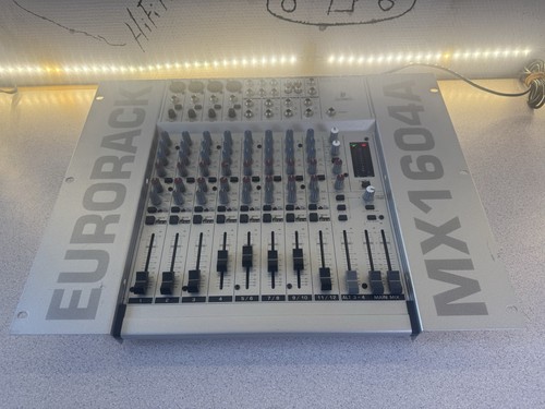 Behringer eurorack mx1604a - eurorack,