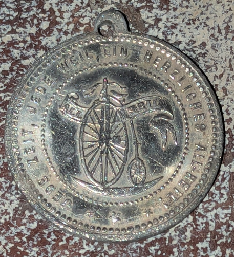 Antico ciondolo medaglia