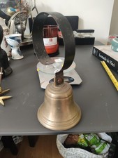 Campana antica o vintage in