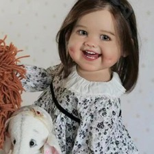 Bambola neonato rifinita