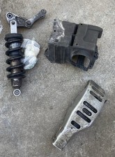 BMW F650 CS  01/05 ammortizzatore, vano batteria, supporto motore, lotto origin