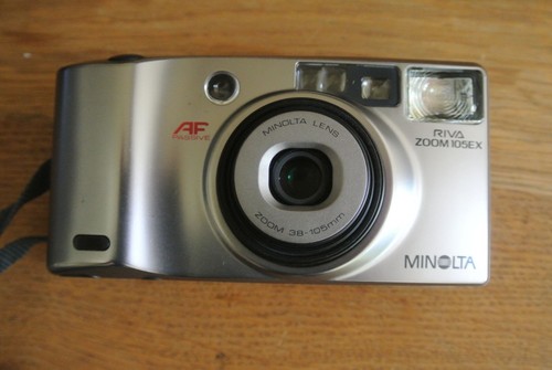 Fotocamera minolta riva zoom - riva,