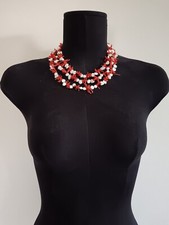 Elegante collana con perle