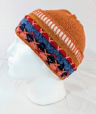 Berretto colorato fatto a mano