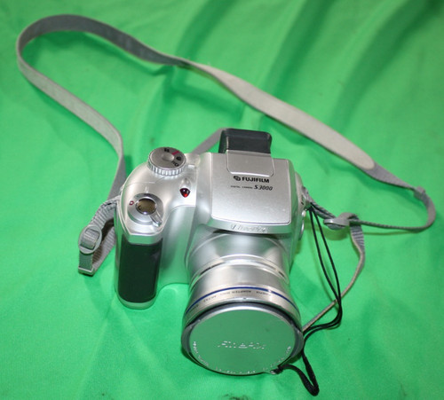 Fujifilm finepix s3000 - fujifilm,