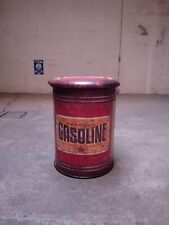 sgabello vintage a forma di barile di petrolio, funzionante anche da contenitore