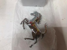 Ferrari Cavallo, Stemma, Logo