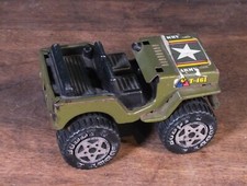 Jeep militare in lamiera