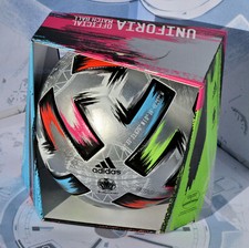 Pallone Adidas Uniforia Finale