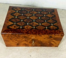 Portagioie in legno di lusso