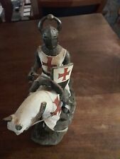 CAVALIERE CROCIATO, MINIATURA, STATUINA, ALTEZZA CM 23