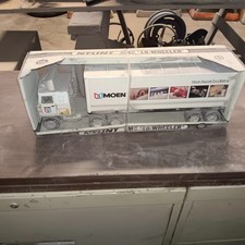 Camion 18 ruote Nylint 1:18