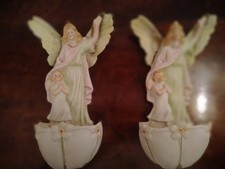 COPPIA DI ACQUASANTIERE CON ANGIOLETTI