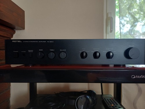 Rotel 820 a - ra,
