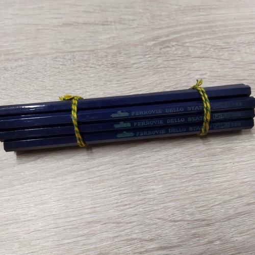 Pacco matite blu - pacco,