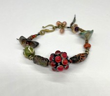 Bracciale con ciondolo stile
