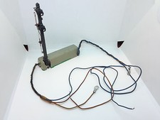 TRAFFIC LIGHT SIGNAL STATION