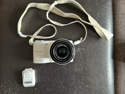 Samsung nx2000 20mp autofocus - samsung,