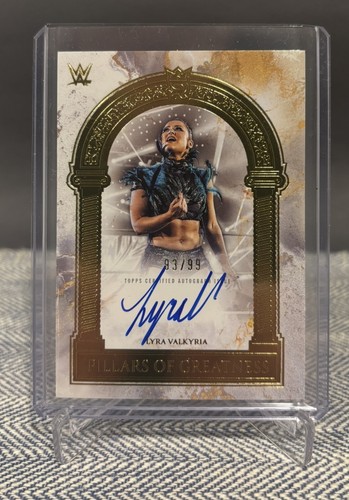 2025 topps wwe royalty lyra - topps,