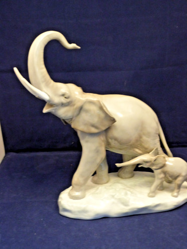 Lladro porcelain figurine - lladro,