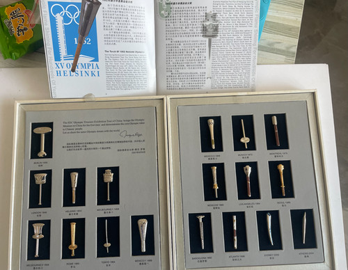 Set spille torcia olimpica