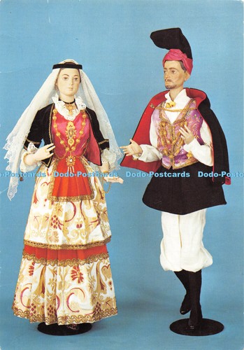 D062598 queen marys dolls - queen,