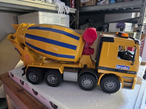 Camion bruder betoniera - camion,