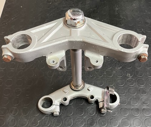 Piastre sterzo honda ns125f - piastre,